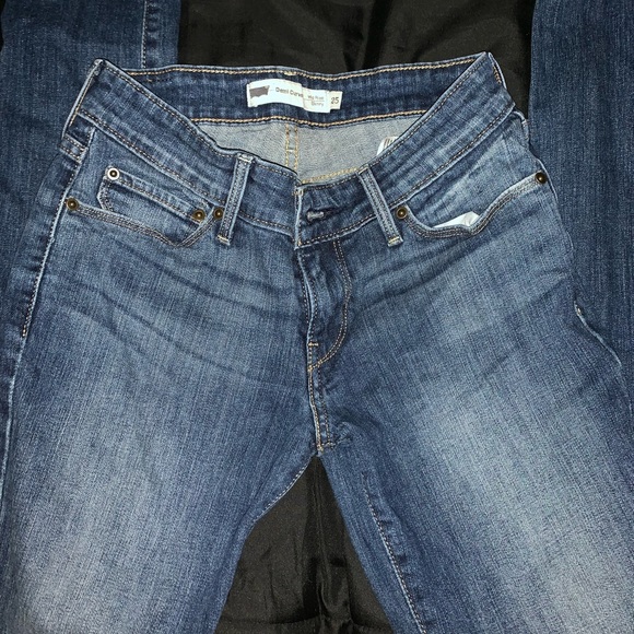 Jeans - Picture 1 of 2